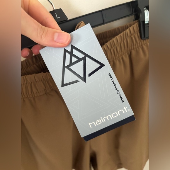 NWT Haimont Brown High Waisted Hiking Shorts - Picture 5 of 7